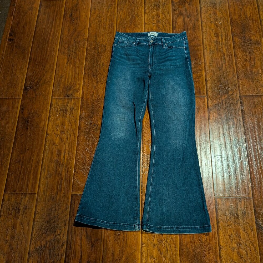 PAIGE Genevieve Flare Jean Size 30
